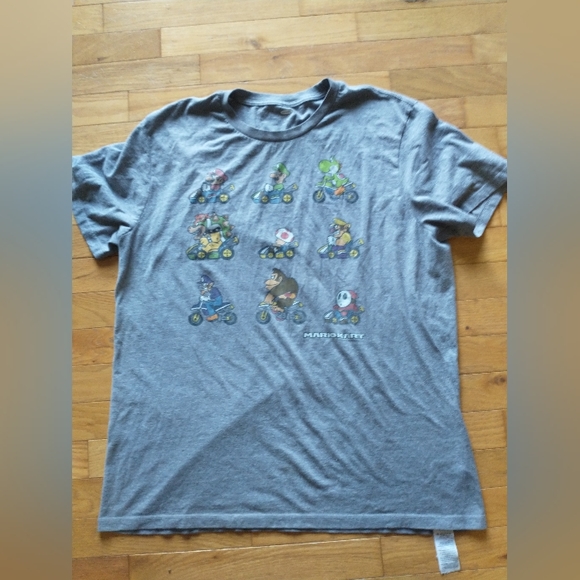 Super Mario t shirt - Picture 1 of 2